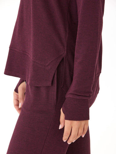 Leelu Feather Fleece Raglan Pullover Womens Tops Long Tee Threads 4 Thought