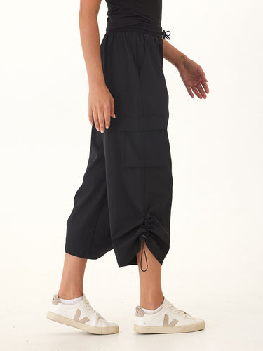 Sanya Performance 2-Way Stretch Barrel Pant Threads 4 Thought