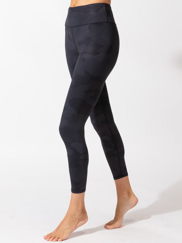 Jackie Large Scale Camo Hi-Rise 7/8 Legging Womens Bottoms Leggings Threads 4 Thought