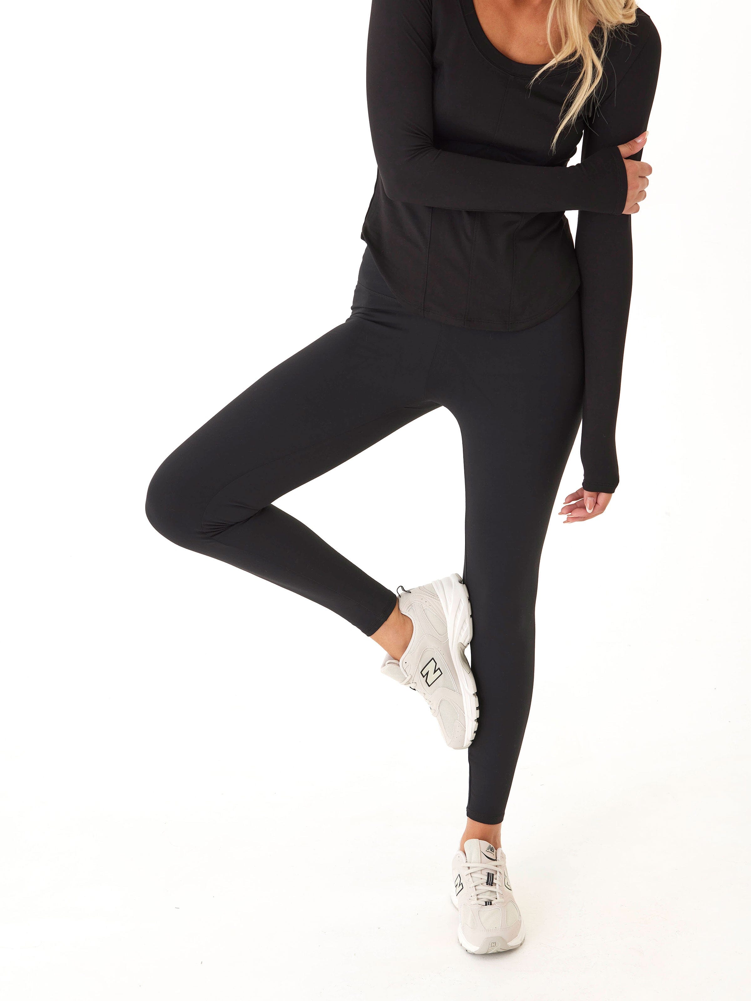 Monica Mid Rise Full Length Legging in Black