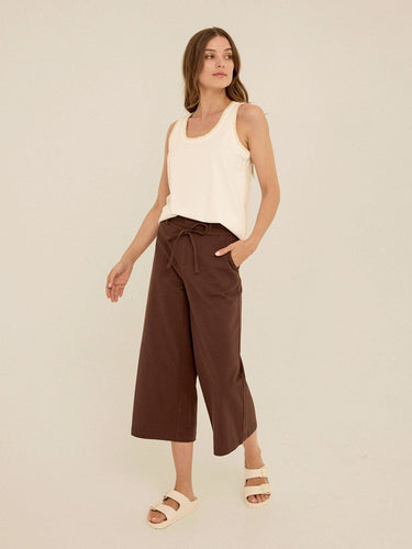 Bemmie Stretch Twill Relaxed Capri Pant Womens Bottoms Pants Threads 4 Thought 