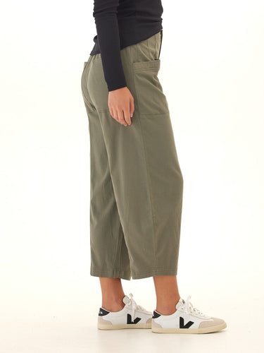 Lauren Stretch Twill Pleated Barrel Pant Threads 4 Thought