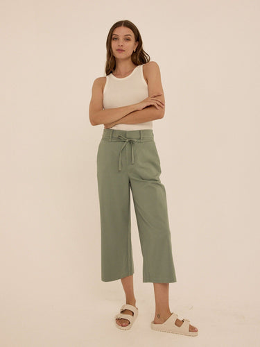 Bemmie Stretch Twill Relaxed Capri Pant Womens Bottoms Pants Threads 4 Thought 